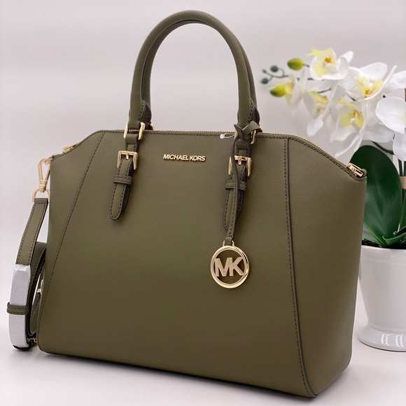 Michael Kors Handbags - Michael Kors Large Ciara Messenger Satchel